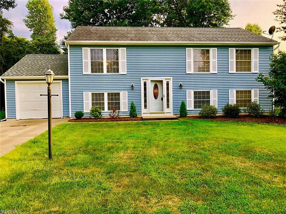 1st image of 1580 Bridle Path Dr