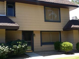 6228 Meadowgrass Ln, Las Vegas, NV 89103
