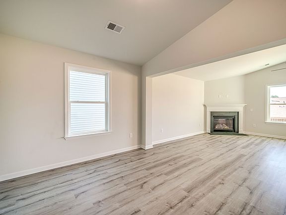 3rd image of 937 Knoll Ridge Way