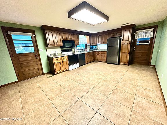 3rd image of 4984 Fort Shawnee Ave