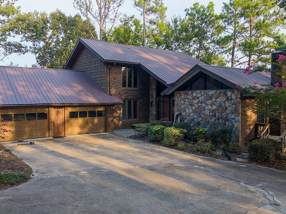 1st image of 740 Lake Front Dr