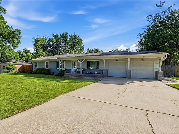 2nd image of 3533 Granada Dr