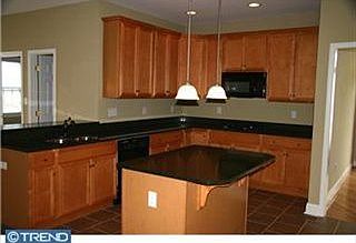 4th image of 252 Wickerberry Dr
