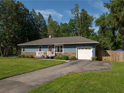 2 Berkshire Dr, Westmoreland, NY, 13490