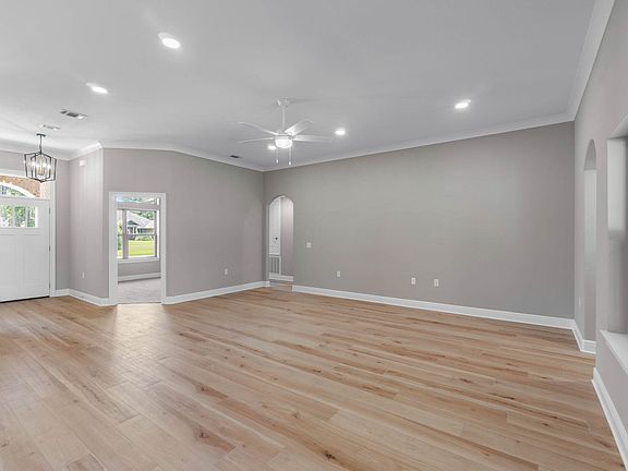 5th image of 7486 Brevard St