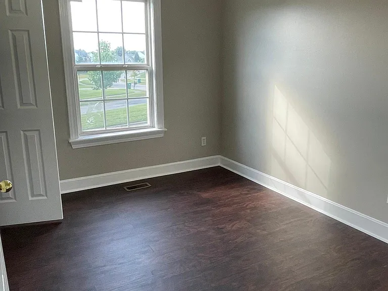 10703 Black Walnut Blvd — Photo 8
