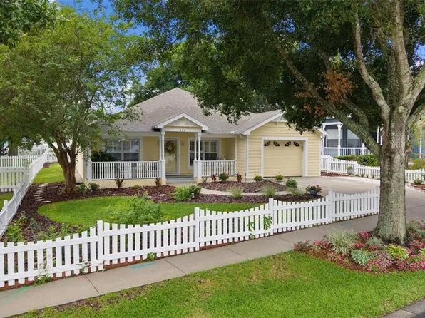 1622 Laurel Way, Tavares, FL 32778
