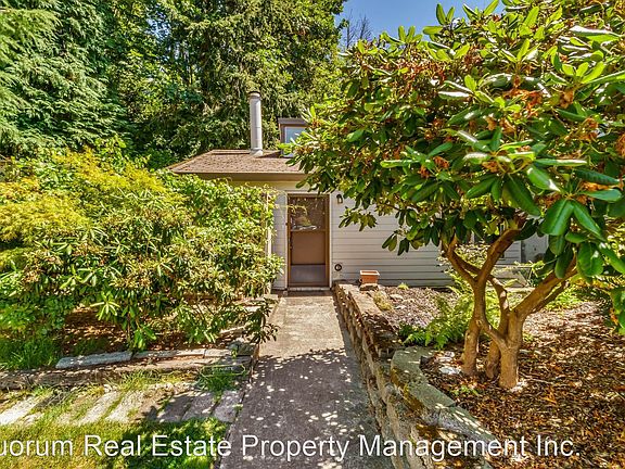 4th image of 23501 Lakeview Dr
