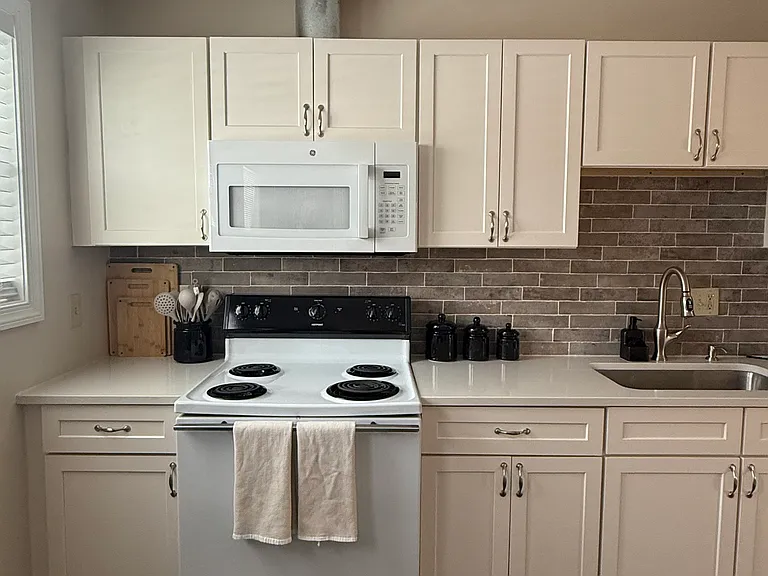 1144-1150 Eastfield Rd #1148 — Photo 7