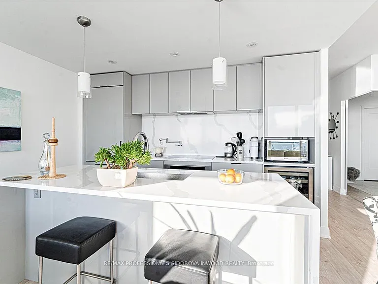 70 Annie Craig Dr #4105 — Photo 4