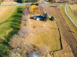 2585 Becker Rd, Maple Plain, MN 55359