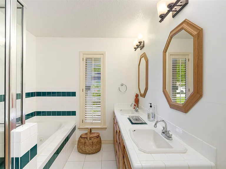 10631 Del Monte Dr — Photo 15