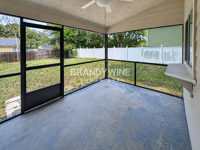 6813 Westborough Ln — Photo 17