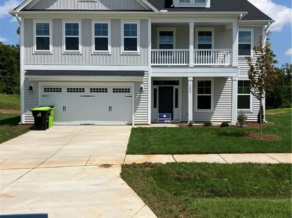 1282 Creek Knoll Dr, Lewisville, NC 27023