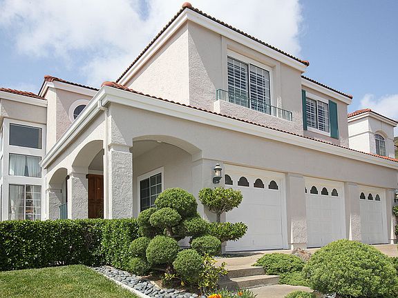 4th image of 106 Lucca Dr