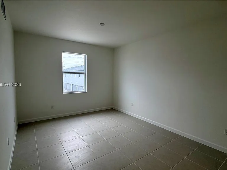 15601 SW 280th #1 — Photo 6