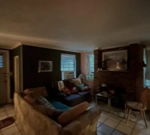 3 bed, 1000 sqft, $1,800 — Photo 4