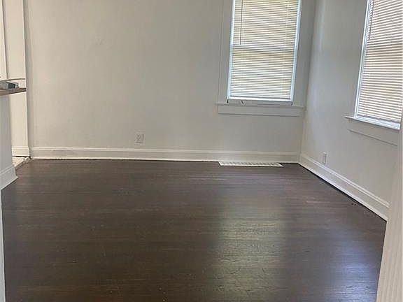 4th image of 4423 Benton Blvd