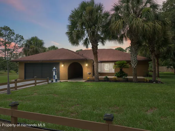 1105 Eden Cir, Spring Hill, FL 34606