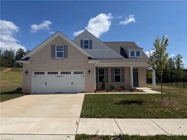 1288 Creek Knoll Dr, Lewisville, NC 27023