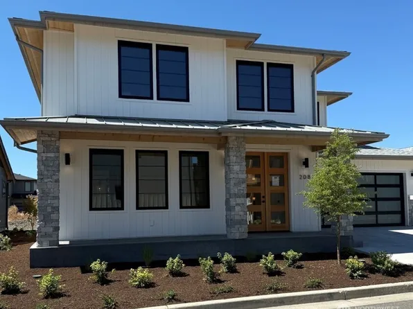 208 Riverwalk Drive, Lynden, WA 98264