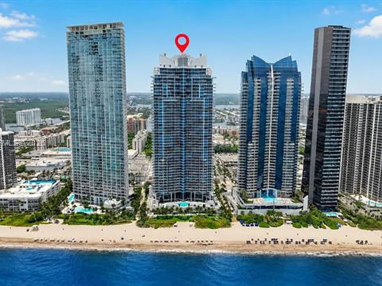 17001 Collins Ave #CU-3402 — Photo 61
