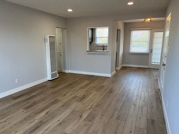 2nd image of 863 Diamond St
