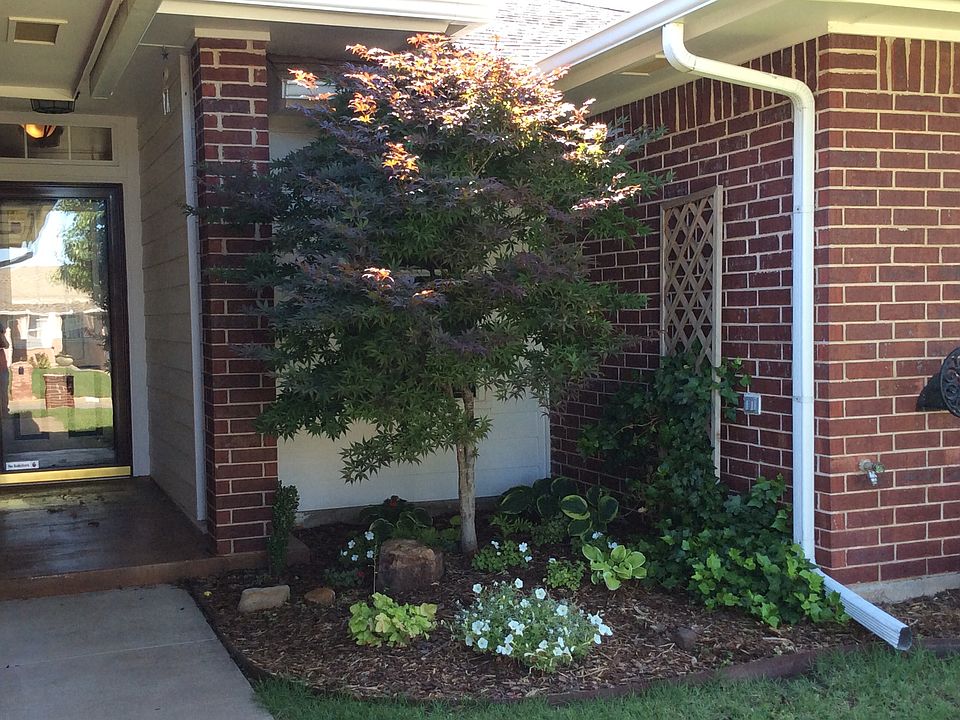 1st image of 212 Harrogate Dr
