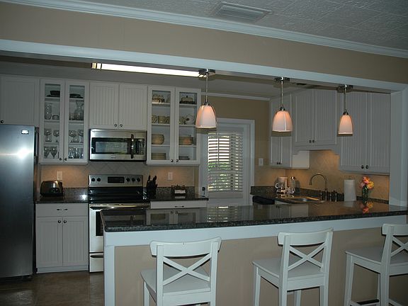 3rd image of 3606 W Tampa Cir