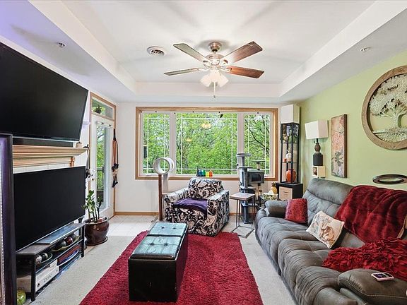 4th image of 3001 Stratton Way #206