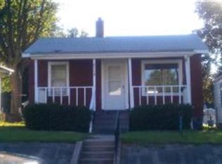 2113 Kendall St, South Bend, IN 46613