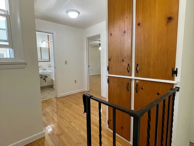 20 A St #5 — Photo 9