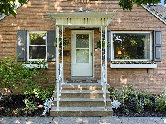 3rd image of 3120 N Biltmore Ave