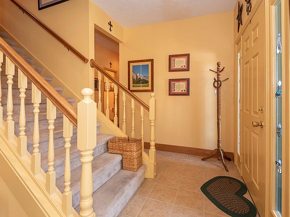 3rd image of 4021 E Stonegate Ct