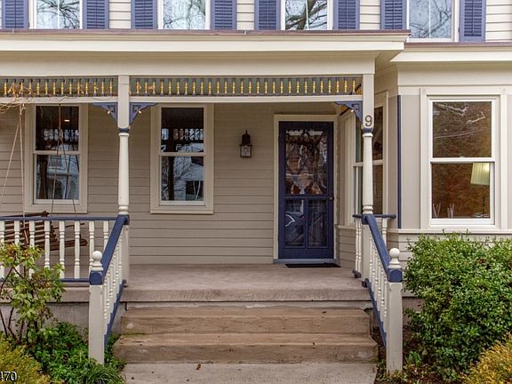 4th image of 9 Bridge St