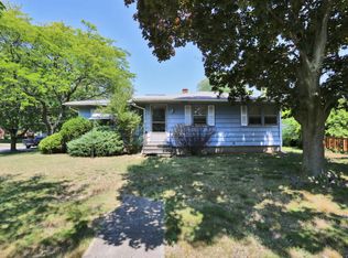 1101 Oakes Ave, Grand Haven, MI 49417