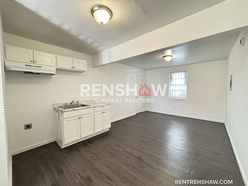 259 Maryland Ave #3