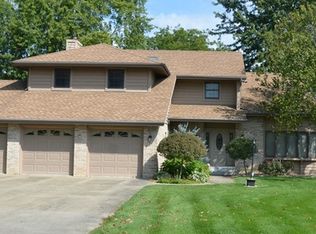 2693 Bluff Dr, Kankakee, IL 60901