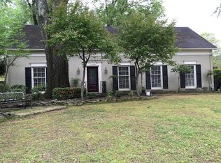 7945 Farmington Blvd, Germantown, TN 38138