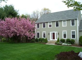 8 Westfield Rd, Hopkinton, MA 01748