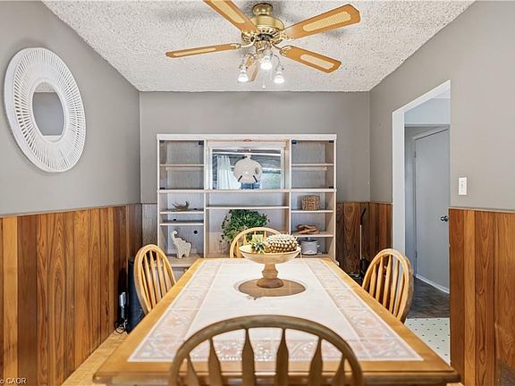 5th image of 228 Golden Orchard Dr