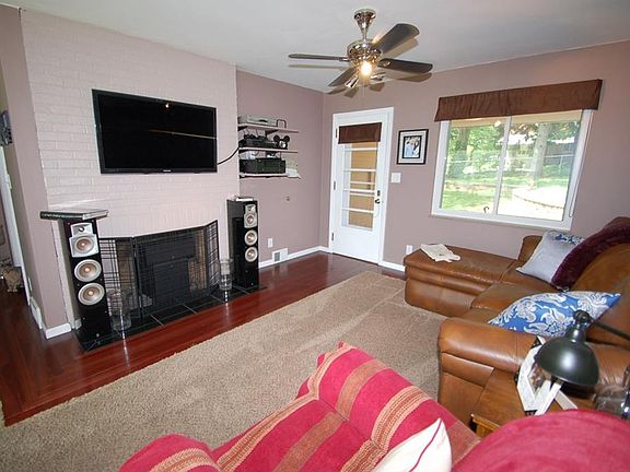 2nd image of 203 Marchester Dr