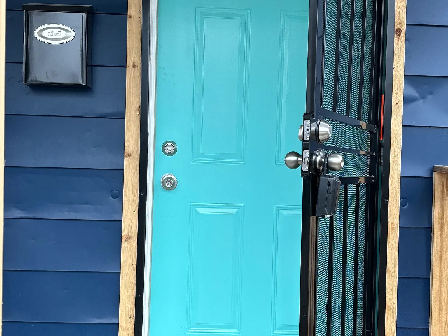 3 bed, 1100 sqft, $1,500 — Photo 3