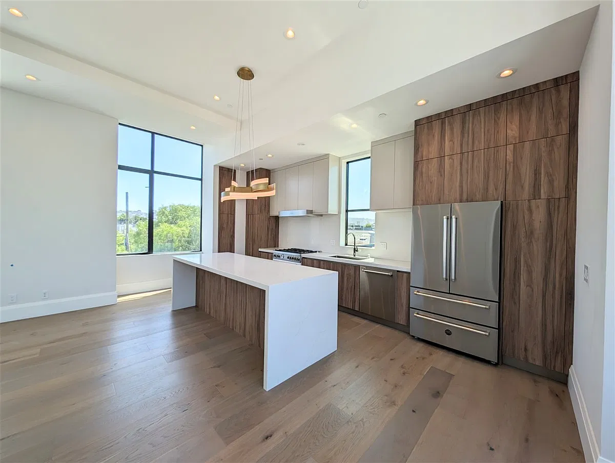 3 bed, 2.5 bath, 1588 sqft, $12,000 — Photo 1