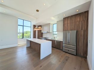 2707 23rd St #2, San Francisco, CA 94110