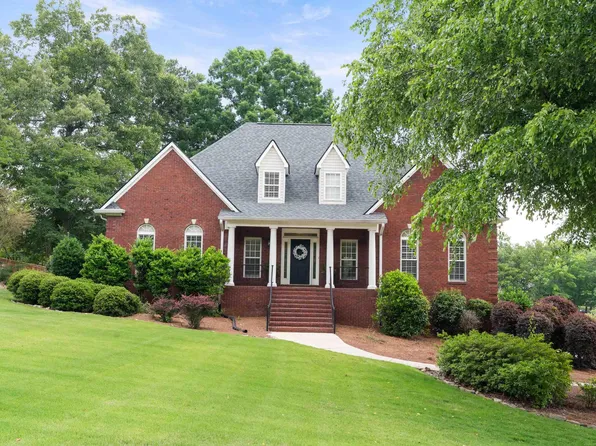 108 Saddle Lake Dr, Alabaster, AL 35007
