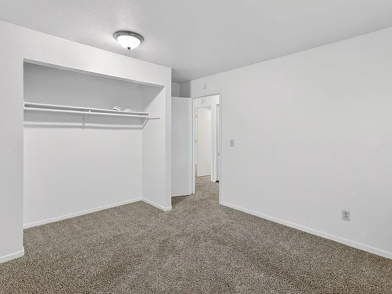 13130 SE Powell Blvd — Photo 11