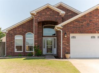 321 Madison Place Dr, Moore, OK 73160