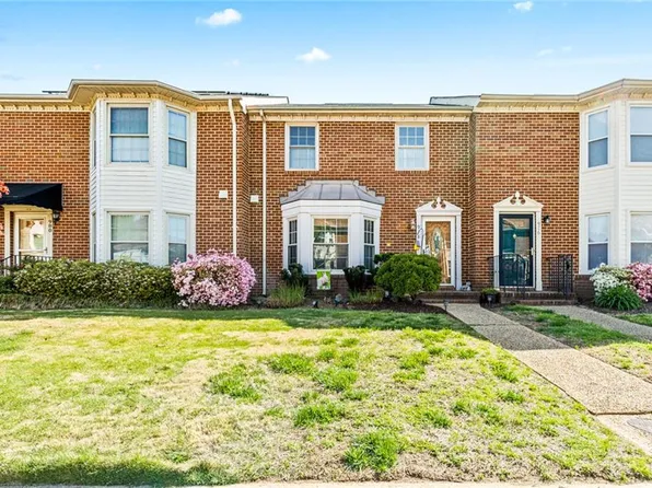 978 Colonial Meadows Way, Virginia Beach, VA 23454