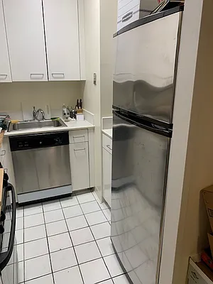 Sold by Vipler Realty | media 5